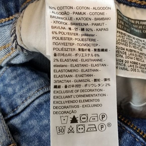 Leopard LEVI'S 711 Skinny Light Wash Mid Rise BNWT - Picture 10 of 10